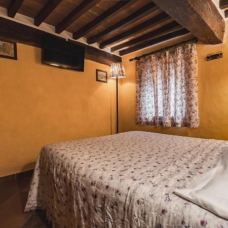 Bed and Breakfast Meuble Evoe Montepulciano Stazione Exterior foto
