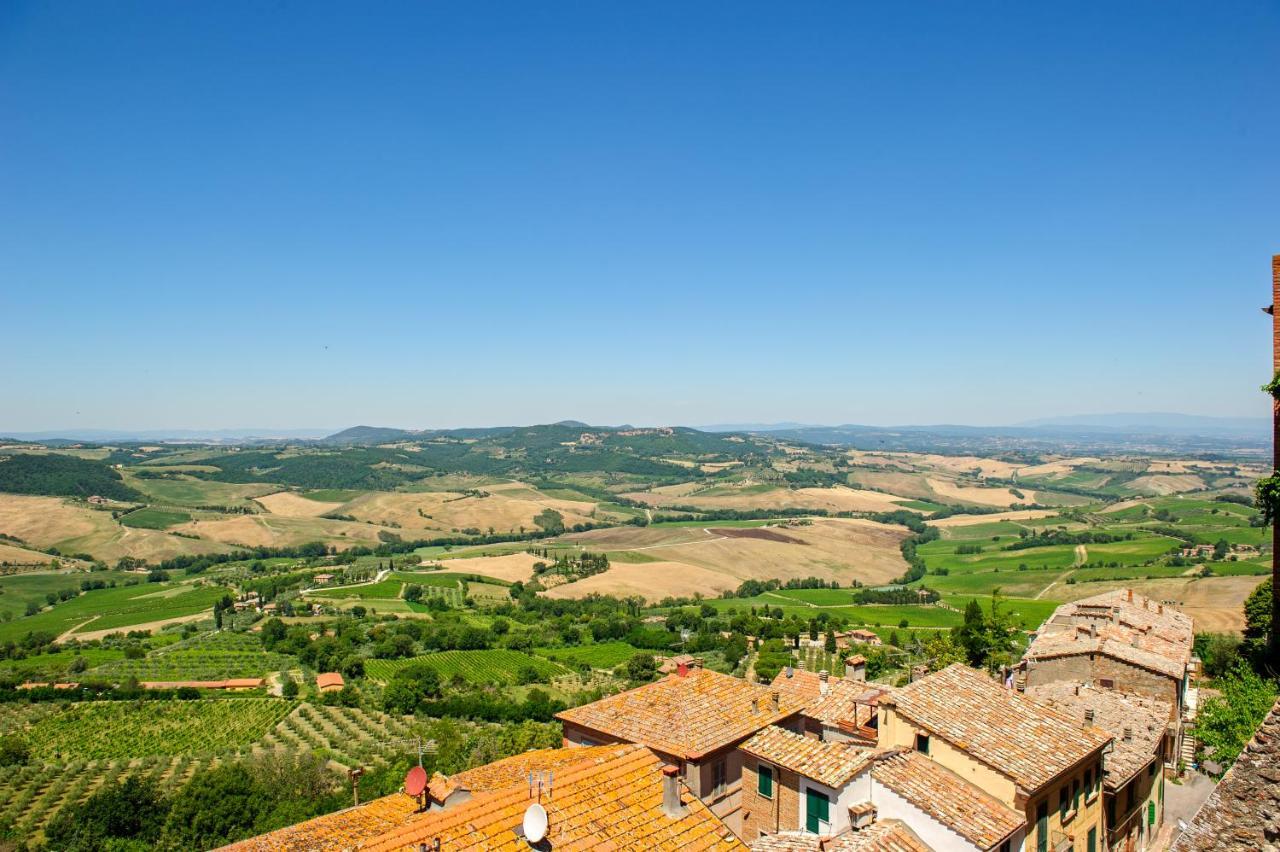 Bed and Breakfast Meuble Evoe Montepulciano Stazione Exterior foto