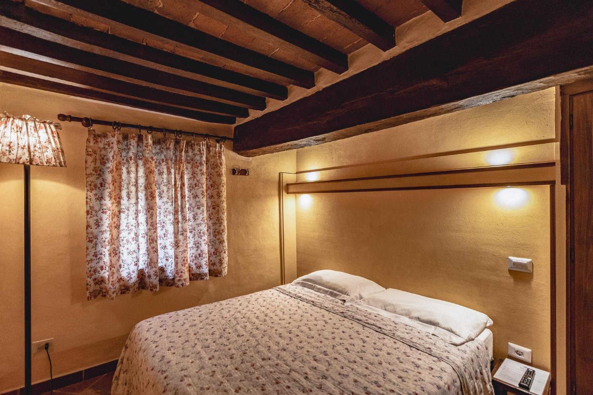 Bed and Breakfast Meuble Evoe Montepulciano Stazione Exterior foto