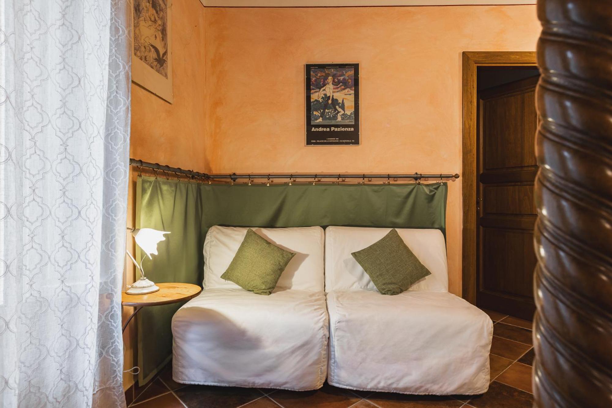 Bed and Breakfast Meuble Evoe Montepulciano Stazione Exterior foto