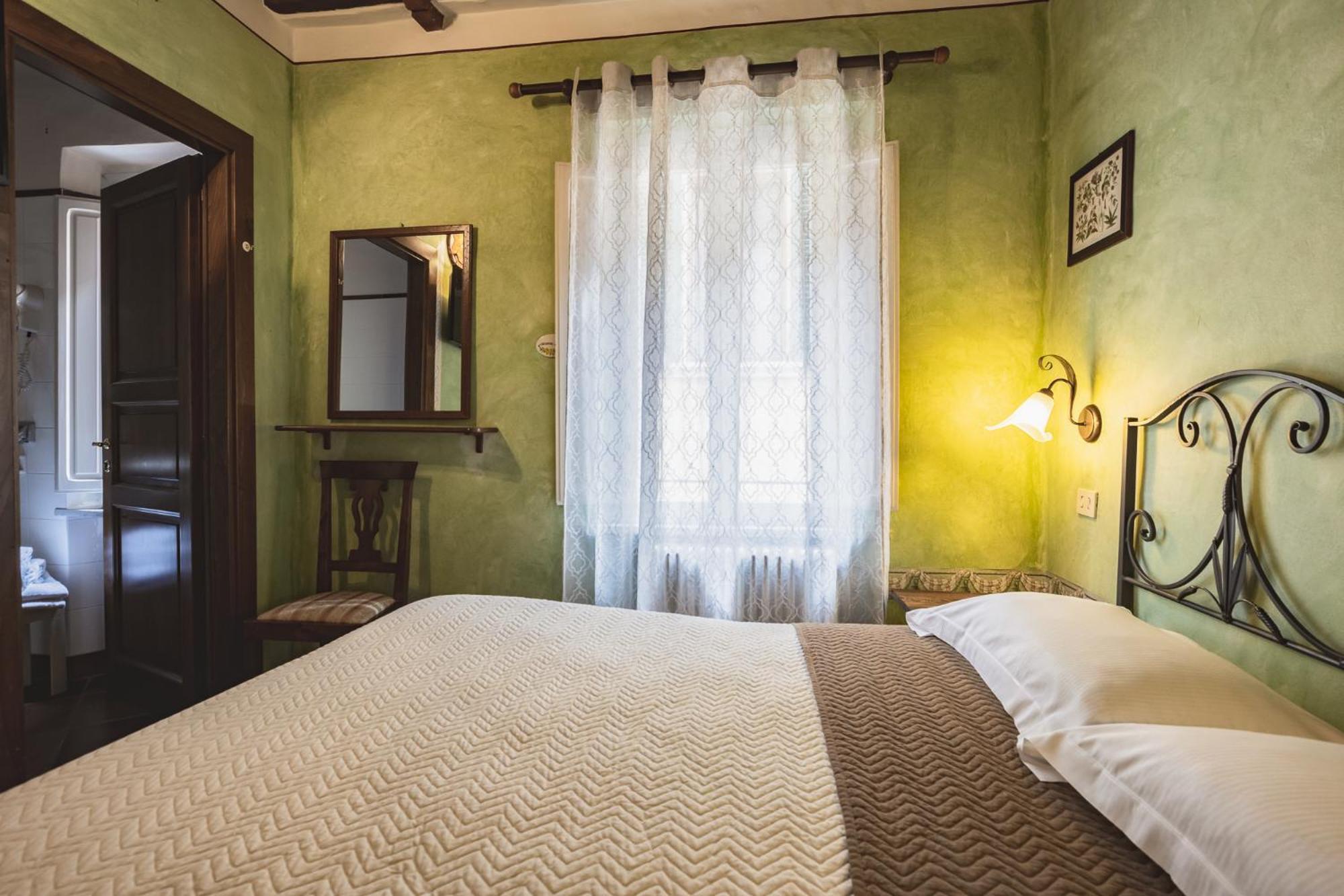 Bed and Breakfast Meuble Evoe Montepulciano Stazione Exterior foto