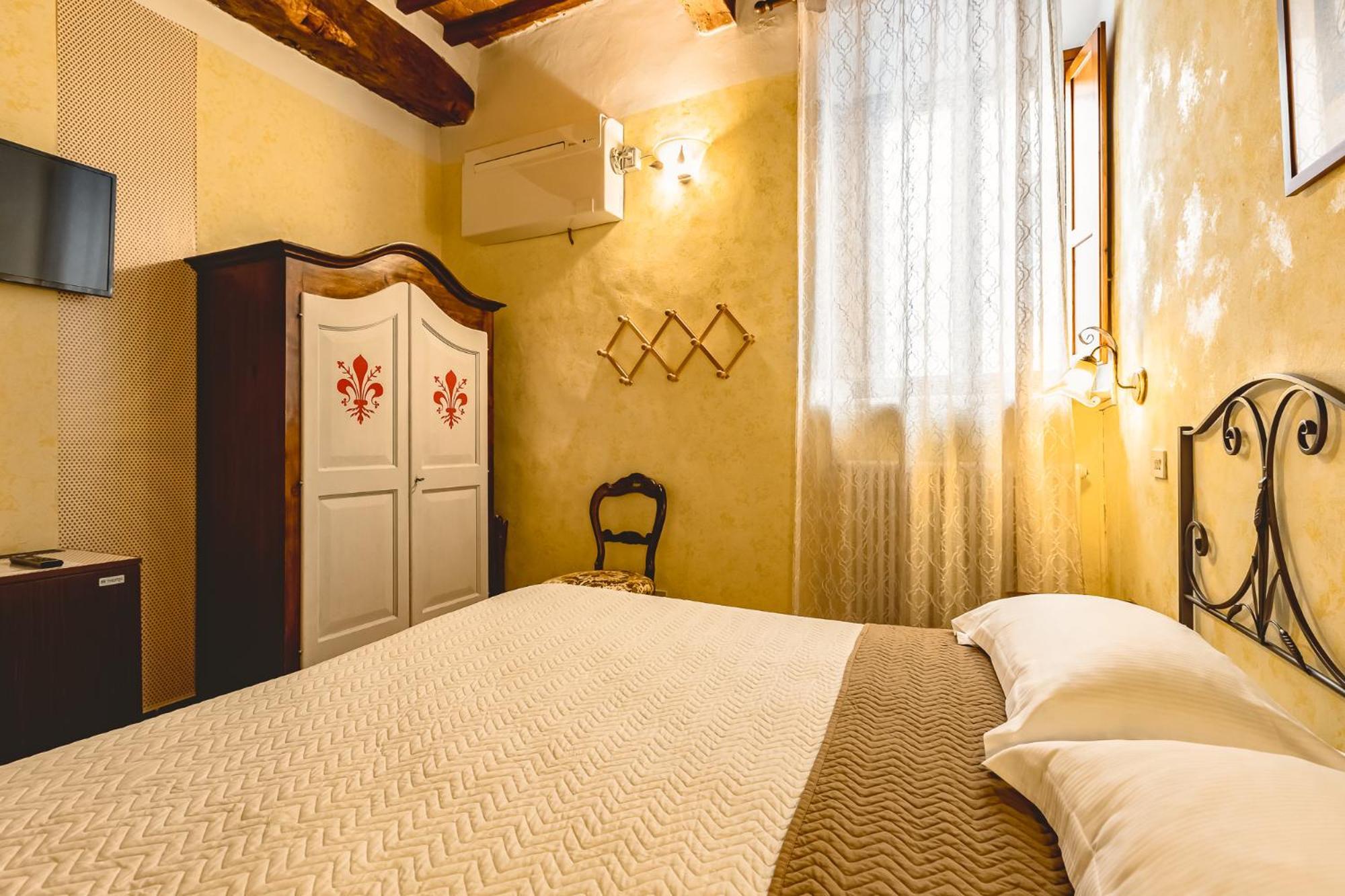 Bed and Breakfast Meuble Evoe Montepulciano Stazione Exterior foto