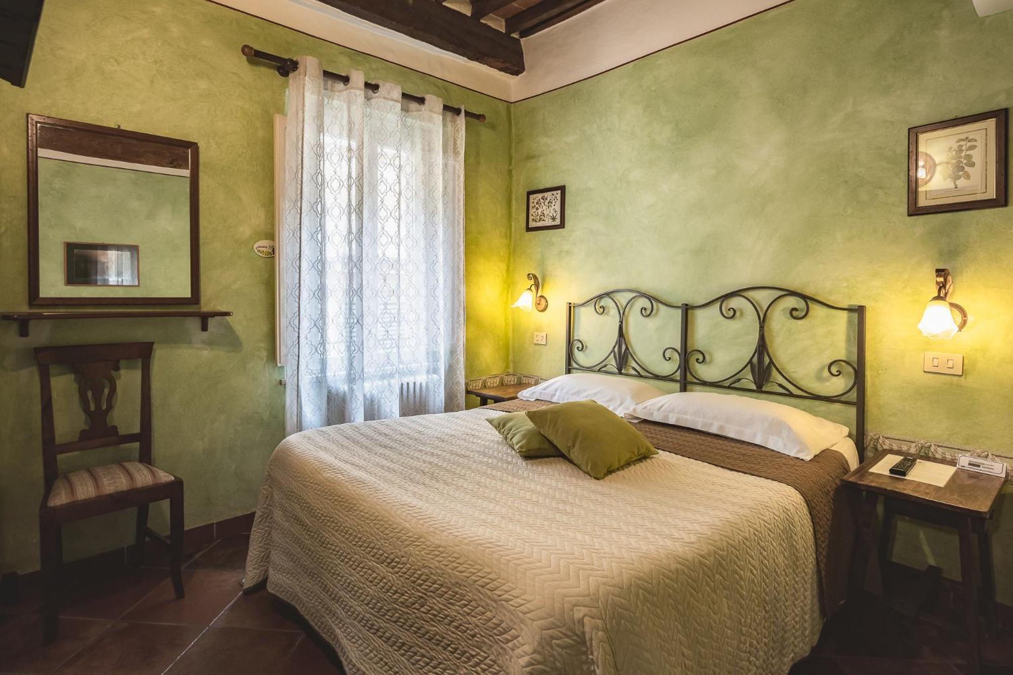 Bed and Breakfast Meuble Evoe Montepulciano Stazione Exterior foto