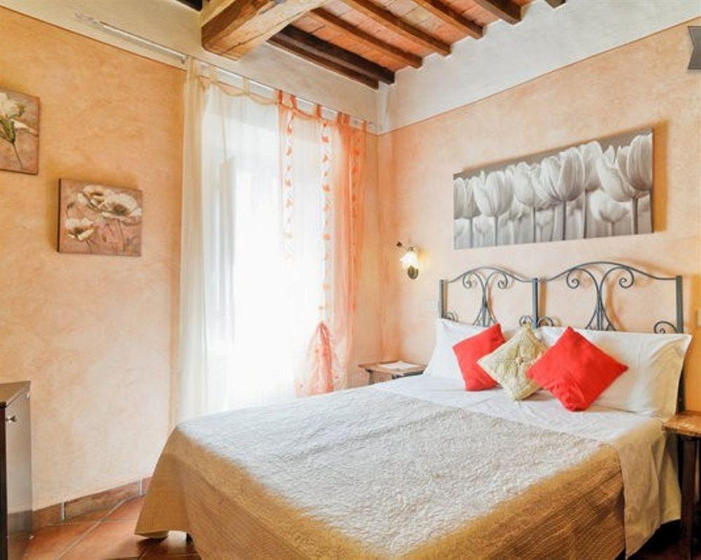 Bed and Breakfast Meuble Evoe Montepulciano Stazione Exterior foto