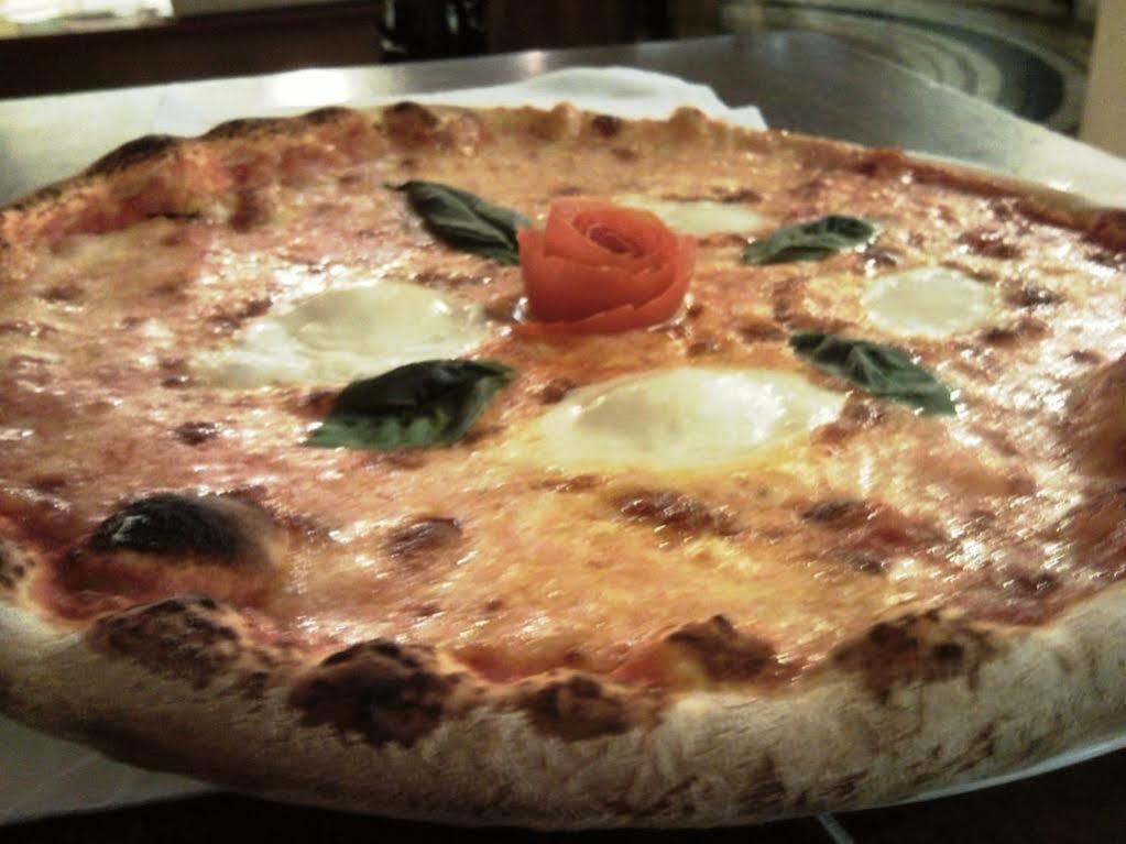 Bed and Breakfast Meuble Evoe Montepulciano Stazione Exterior foto